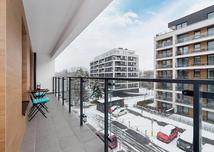 Tauron Arena Premium Apartment With Underground & Outdoor Parking By Renters Prestige
