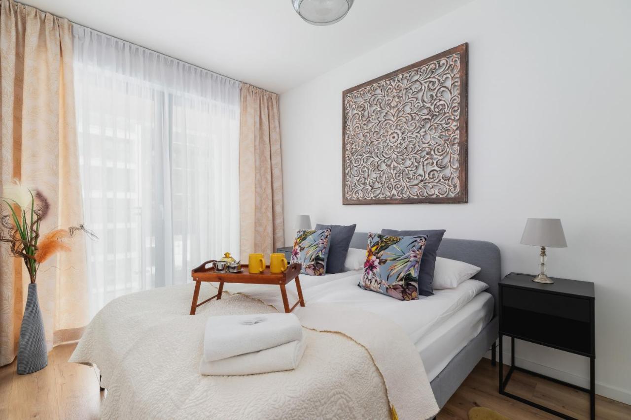 Apartment Tauron Arena Premium With Underground & Outdoor Parking By Renters Prestige